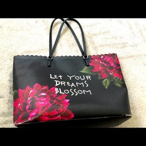 🚫SOLD🚫 Betsey Johnson Tote Bag + make up bag.